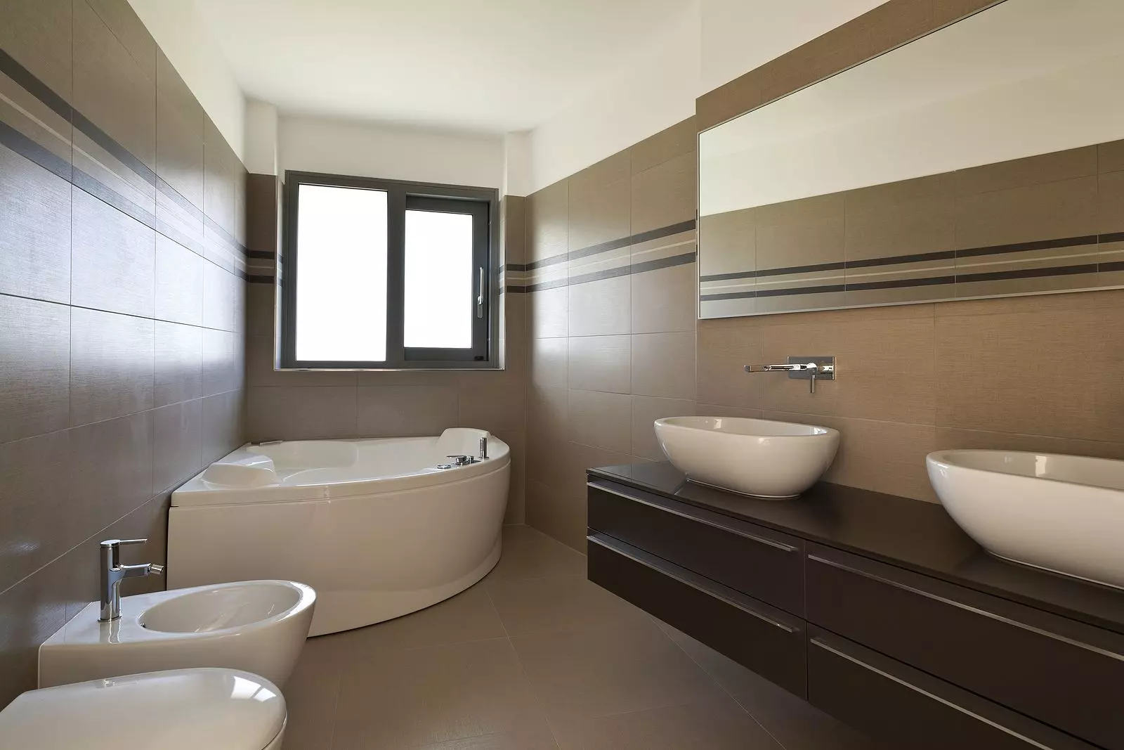 Are Roller Blinds Suitable for Bathrooms? - What Should I Know Before Buying Roller Blinds